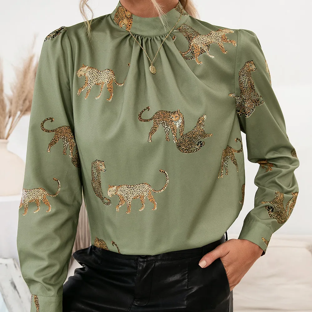 *APP EXCLUSIVE* Leopard Graphic Mock Neck Puff Sleeve Blouse