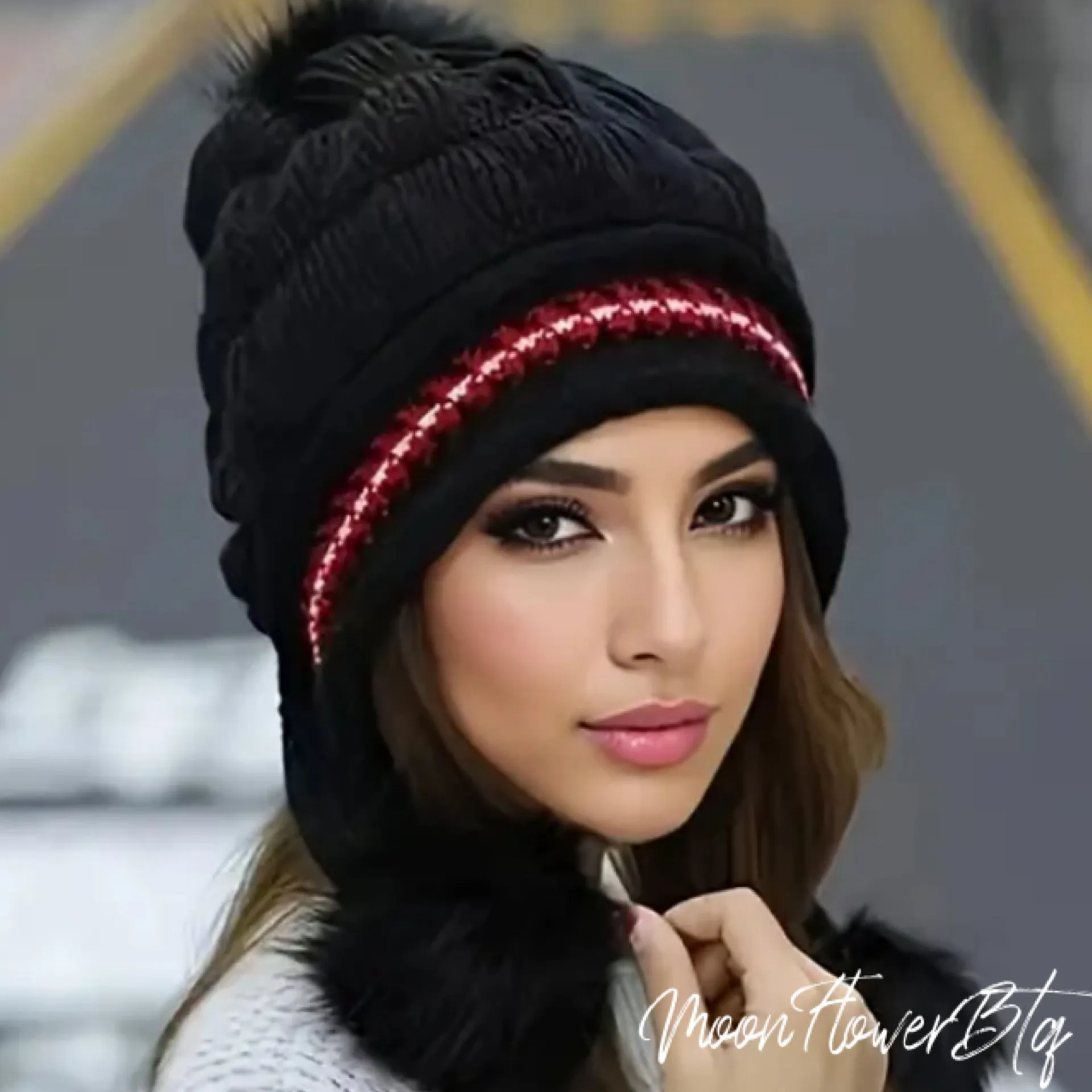 Black Winter Knit Pom Pom Beanie Hat