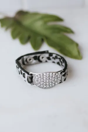 Indent Rhinestone Oval Short Hair Snap Bracelet