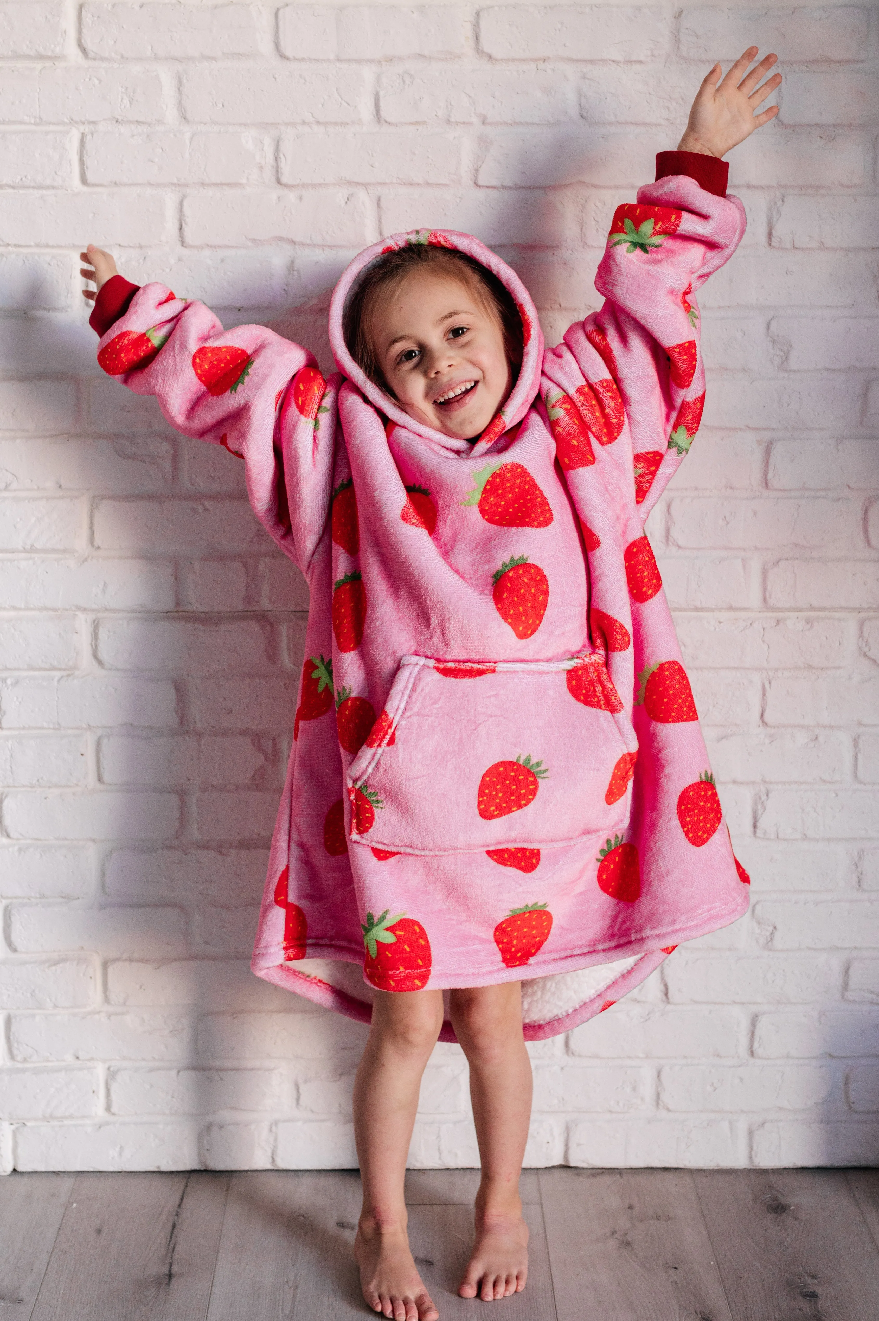 Kids Oversized Hoodie Blanket in Strawberry - 12/6