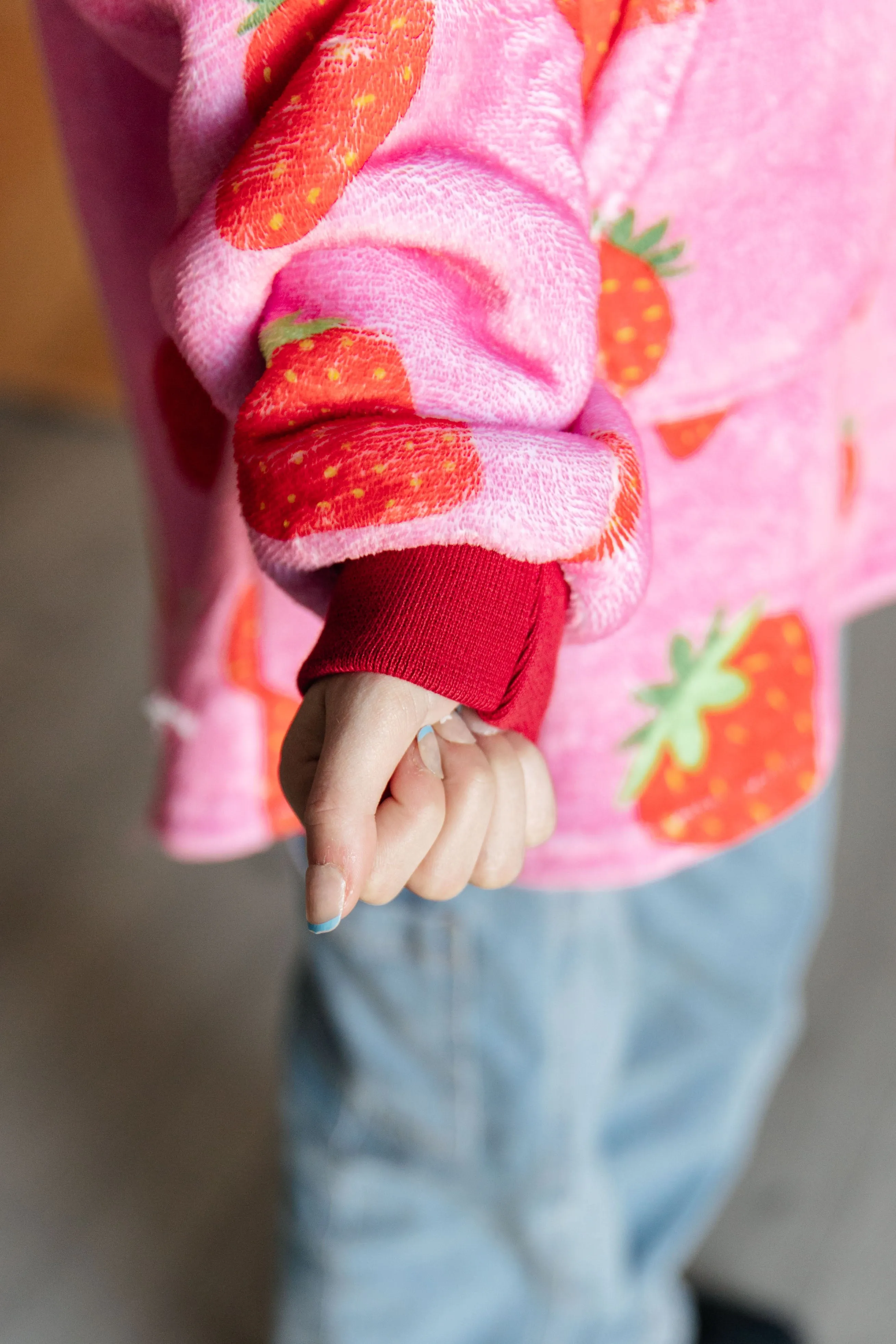 Kids Oversized Hoodie Blanket in Strawberry - 12/6