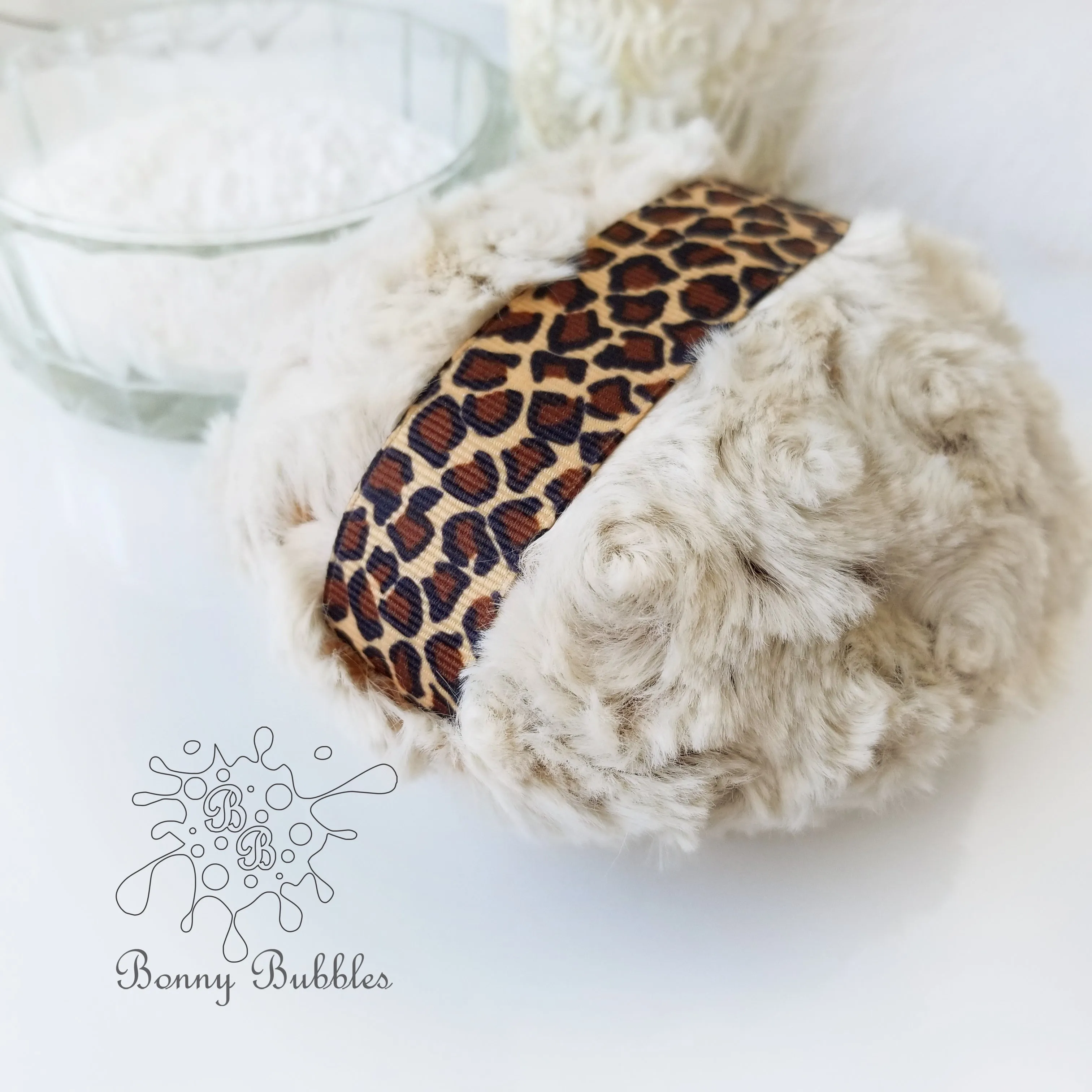 Powder Puff - Leopard print, 4 inch