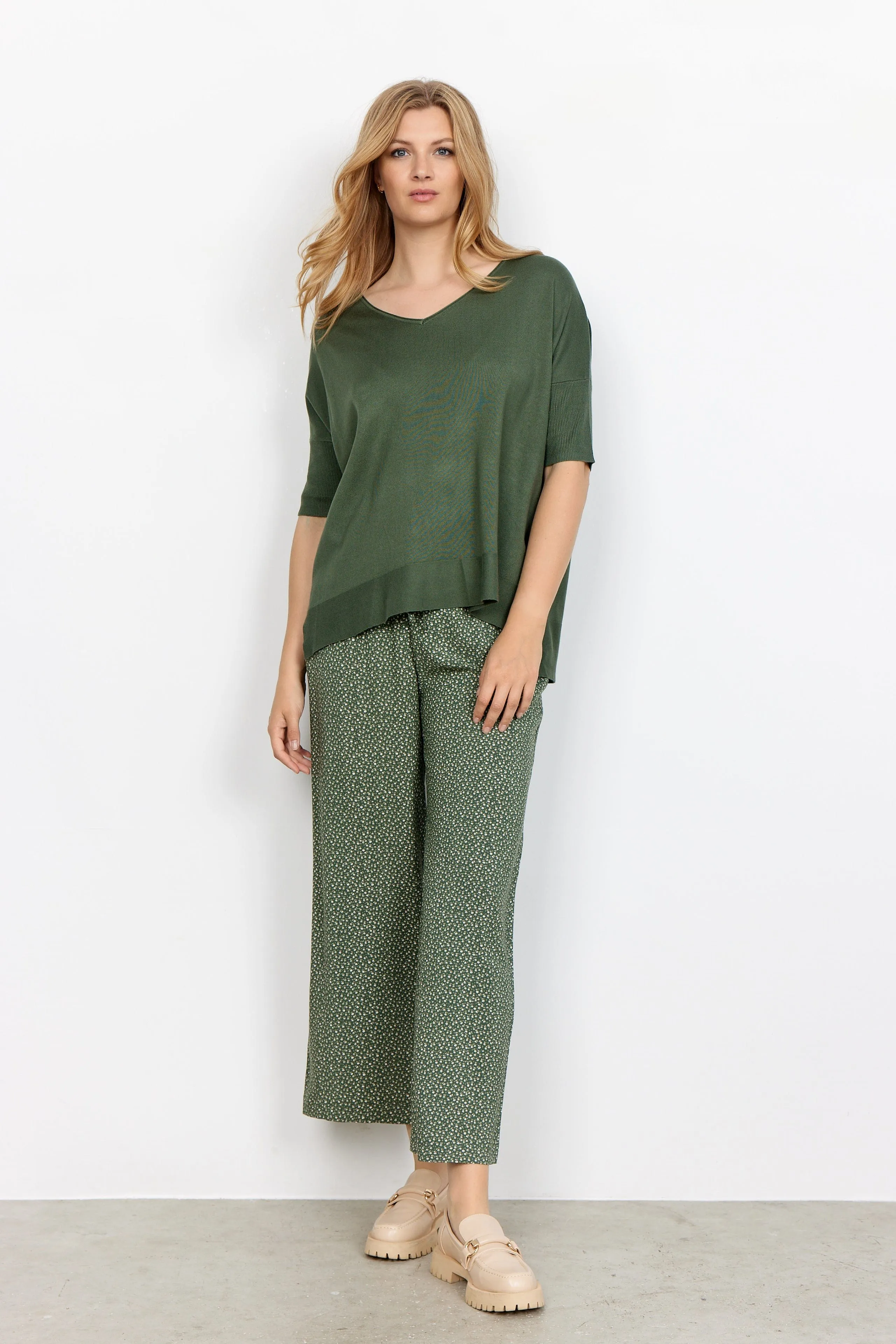 Soya Concept Fine V Neck Knit Khaki Green