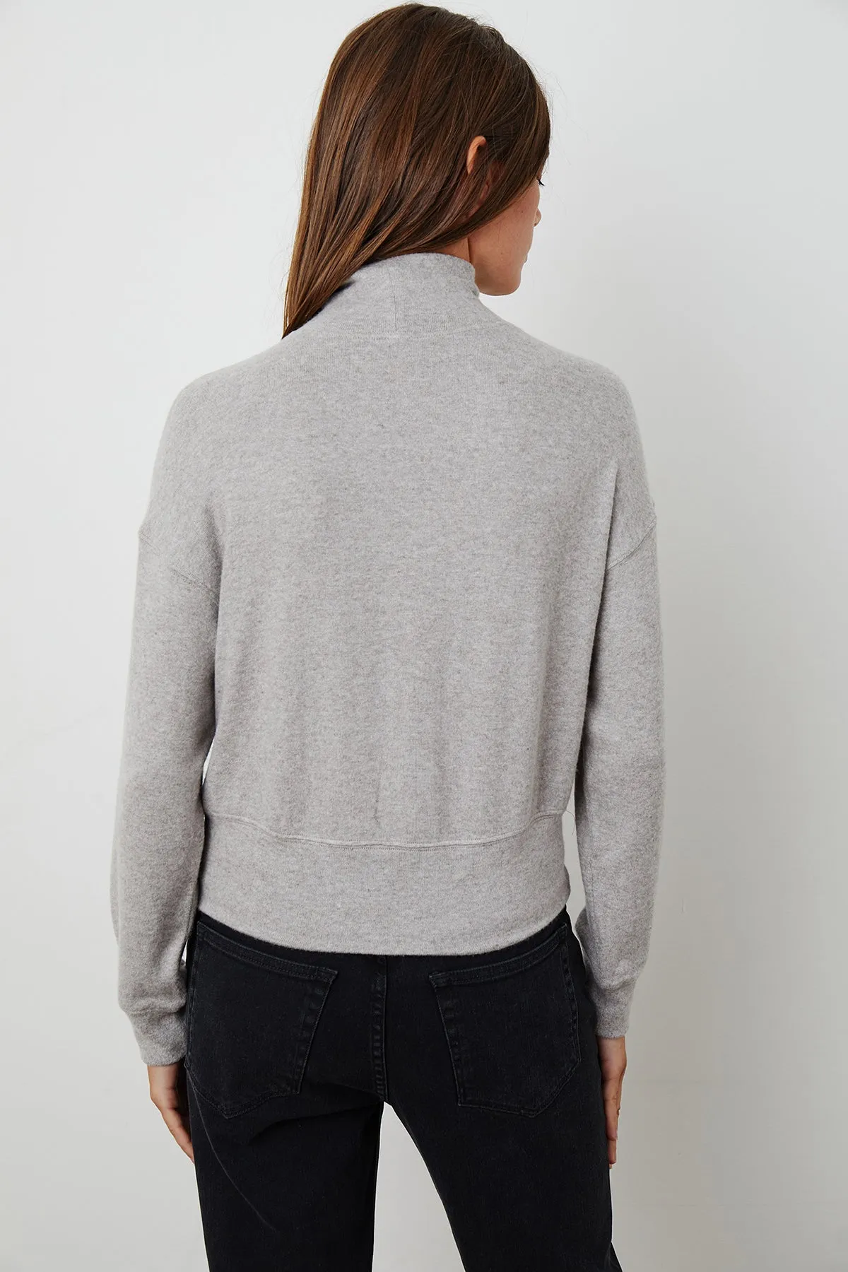 TAMI MOCK NECK PULLOVER